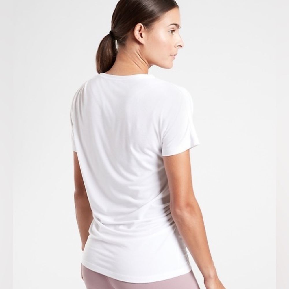 NWT Athleta White Tee. Size Medium